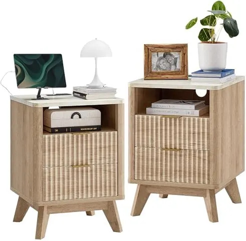 Fluted Nightstand Set of 2, 18" in Natural Oak